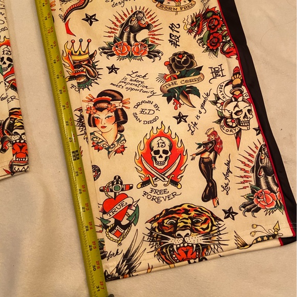 Ed Hardy Multi Flashboard Track Suit - Size Large - Picture 12 of 14
